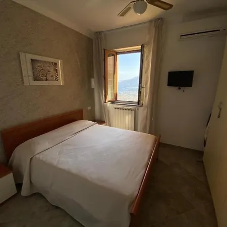 Casa Vacanze Chery Tatil Evi Sorrento