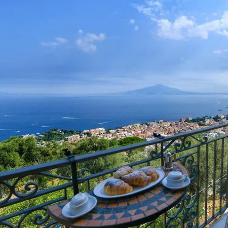 Casa Vacanze Chery Holiday home Sorrento