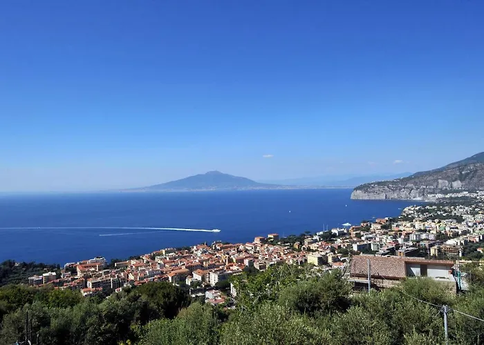 Casa Vacanze Chery Tatil Evi Sorrento